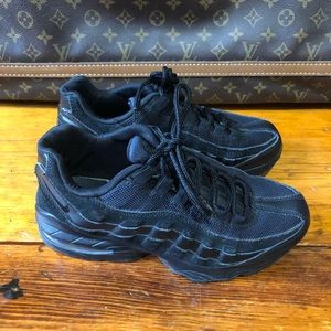 Nike air max 95 triple black (GS) 307565-055